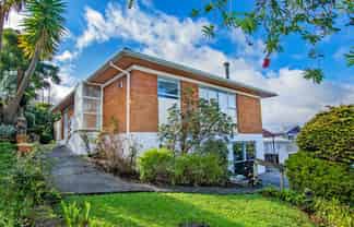 13 Oakland Ave, Maunu