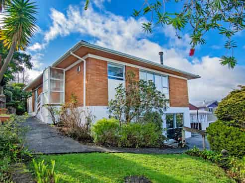 13 Oakland Ave, Maunu