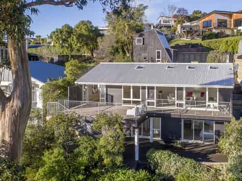 21 Cannon Hill Crescent, Mount Pleasant