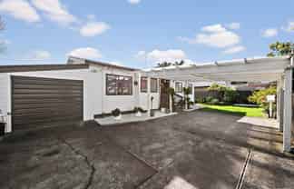 2/77 Brown Road, Manurewa