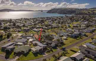 18 Hawk Hill Crescent, 