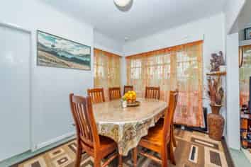 4168 Great North Road, Glendene