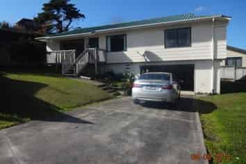 31 Donald Street, Stanmore Bay