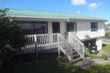 31 Donald Street, Stanmore Bay