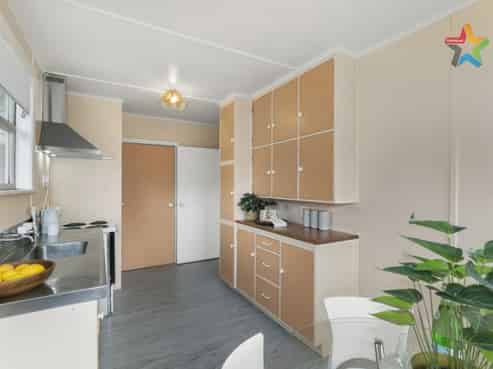 1036 High Street, Avalon