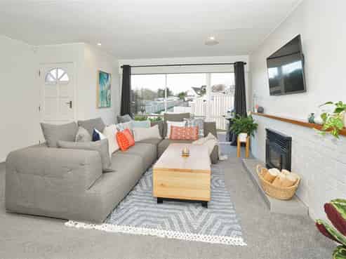 8 Edith Place, Dinsdale