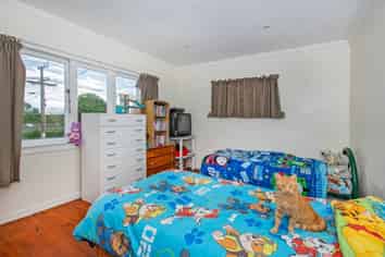 100 Station Road, Kamo