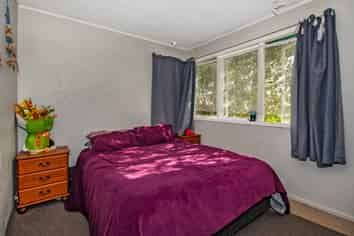 35 Raewyn Street, Morningside