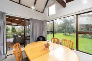 119 Cemetery Road, Sanson