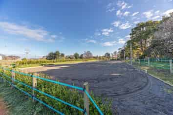 119 Cemetery Road, Sanson