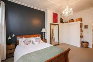 24 Albert Street, Saint Clair