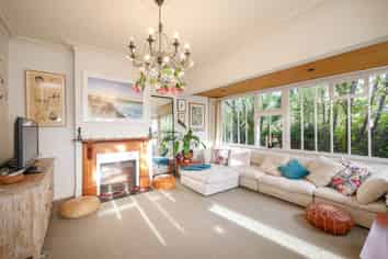 24 Albert Street, Saint Clair