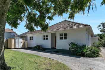 8 Henshaw Avenue, Three Kings