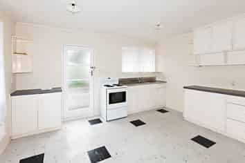 4/64A Ngatiawa Street, One Tree Hill