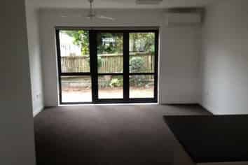 2 Chevalier Court 809 Heaphy Tce, Claudelands