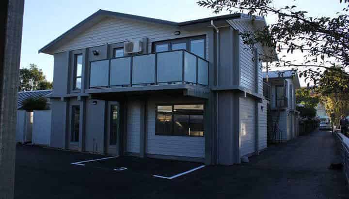 2 Chevalier Court 809 Heaphy Tce, Claudelands