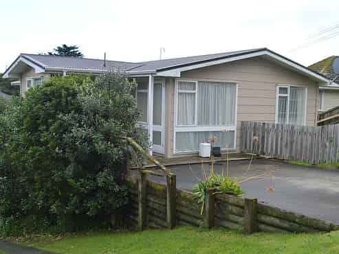 25 Downes Street, Titahi Bay