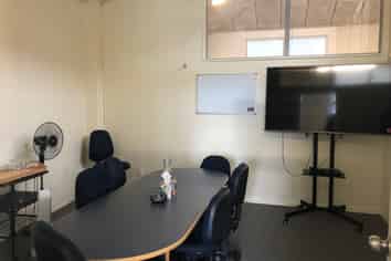 MODERN OFFICE SPACE FOR LEASE