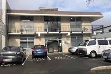 MODERN OFFICE SPACE FOR LEASE