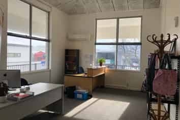 MODERN OFFICE SPACE FOR LEASE