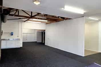 TE RAPA CENTRAL INDUSTRIAL UNIT FOR LEASE