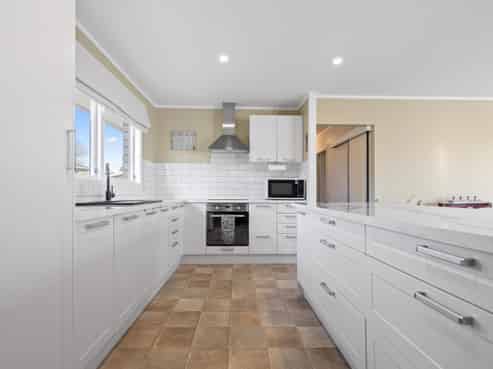 53 Snell Drive, Chartwell