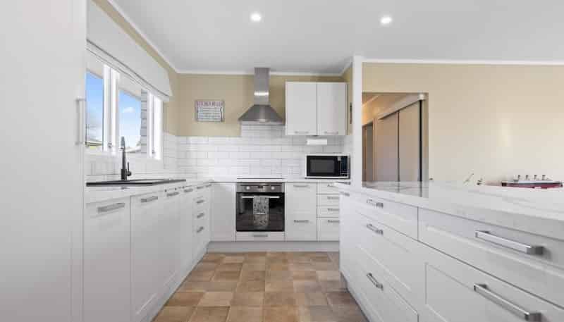 53 Snell Drive, Chartwell