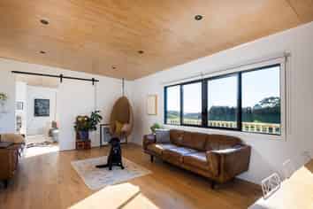 22B St Ives Grove, Whalers Gate