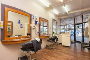 Calling All Barbers And Hairdressers!