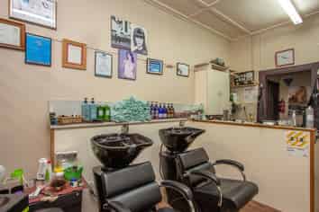 Calling All Barbers And Hairdressers!