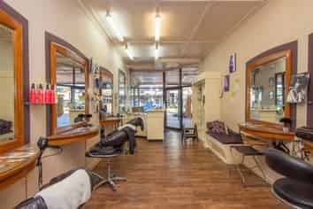 Calling All Barbers And Hairdressers!