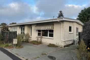 1/7c Curletts Road, Sockburn