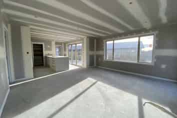 41 Geoff Geering Drive, Netherby