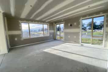 41 Geoff Geering Drive, Netherby