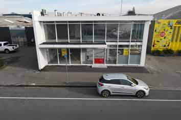 Blank canvas showroom and warehouse