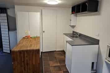 3 Bronte Place, Waltham