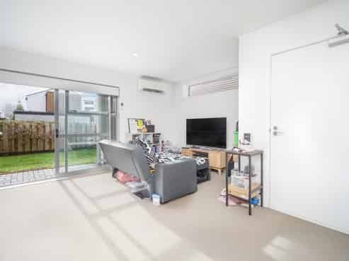 B1/101 Caledonian Road, Saint Albans