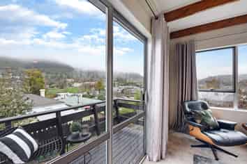 1A/215 Hampden Terrace, Nelson South