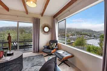 1A/215 Hampden Terrace, Nelson South