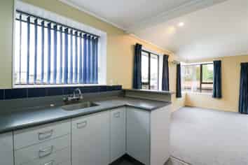 1/4 Preston Street, Highfield