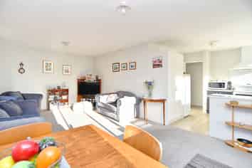 2/14 Spencer Street, Addington