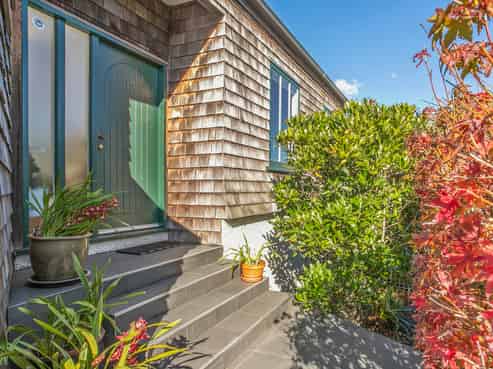 17 Rarangi Road, Saint Heliers