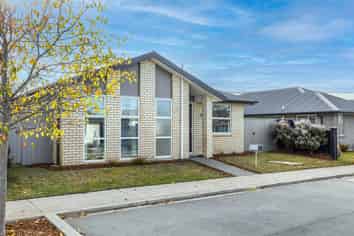 5 Kawari Drive, Pegasus