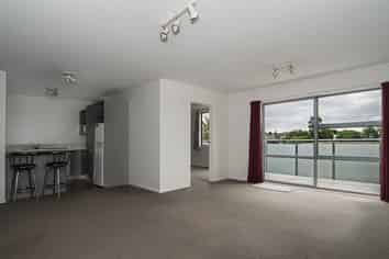 2E/86A Rockfield Road, Penrose