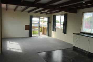 4/196 Kimbolton Road, Feilding