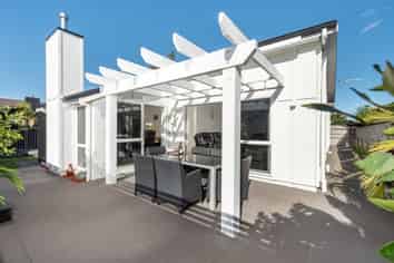 3 Pebble Beach Way, Papamoa