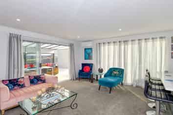 1 Wharuka Glade, Mangawhai