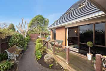 27 Stillwater Avenue, Burwood