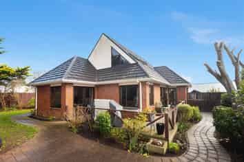 27 Stillwater Avenue, Burwood