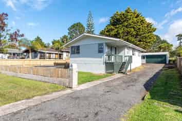 25 Scarlet Drive, Ranui